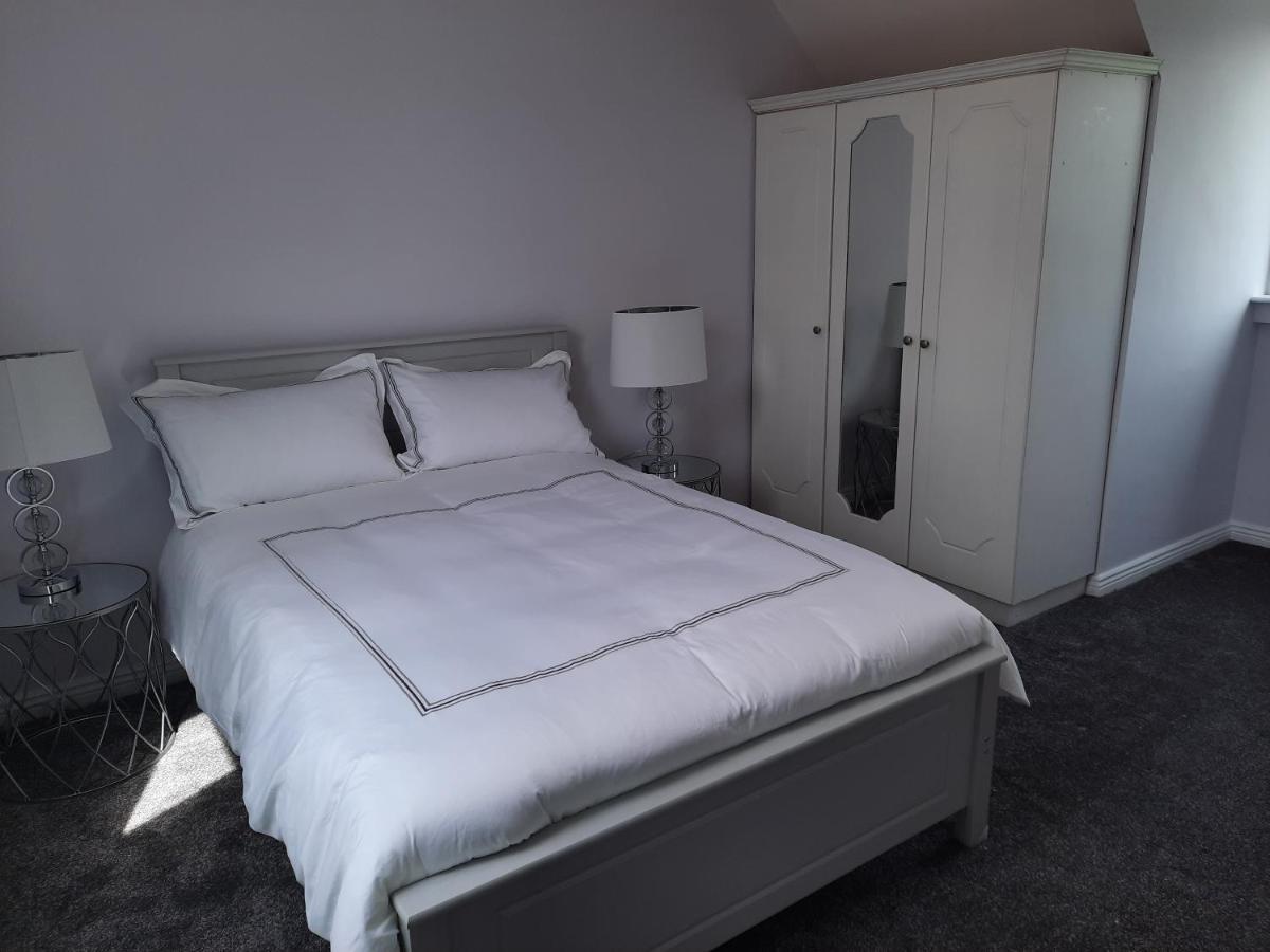 4 Bedroom, 15 Min To Limerick City Quiet Retreat. מראה חיצוני תמונה