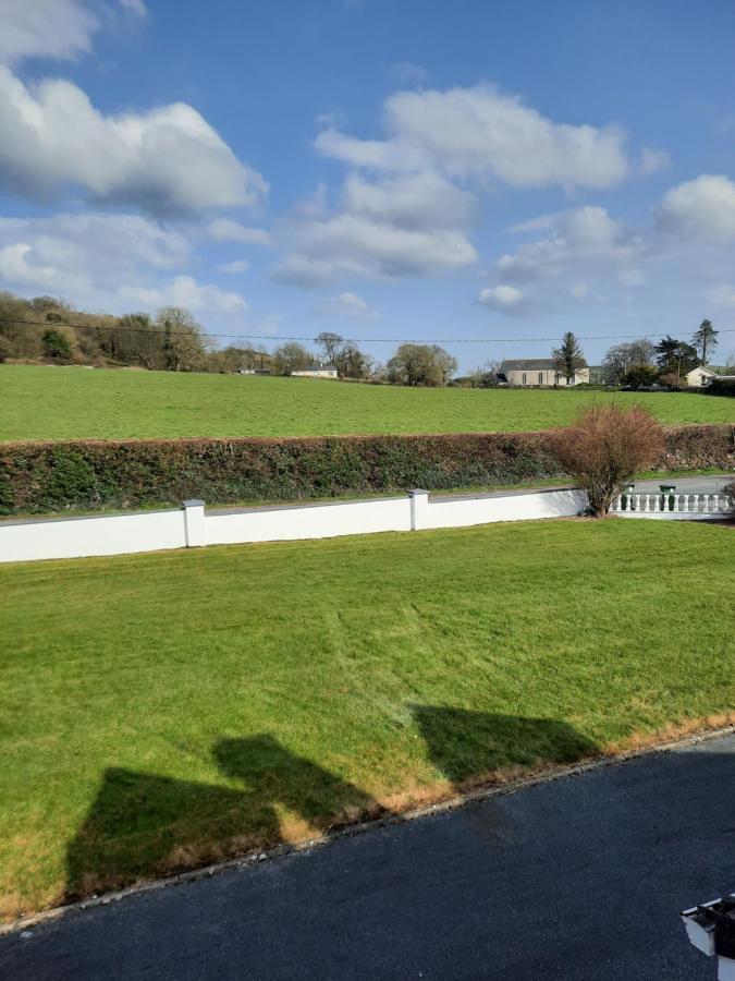 4 Bedroom, 15 Min To Limerick City Quiet Retreat. מראה חיצוני תמונה