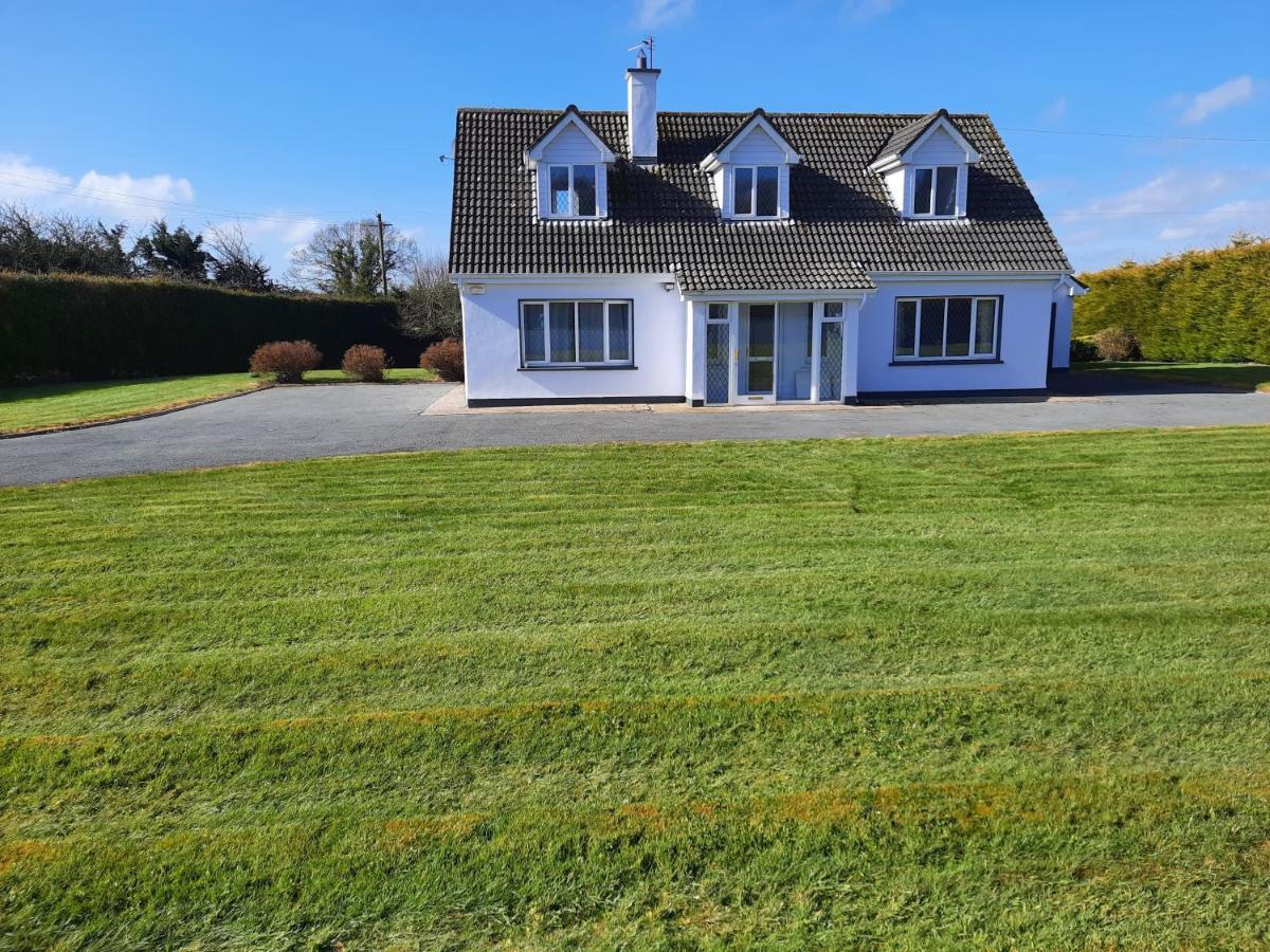 4 Bedroom, 15 Min To Limerick City Quiet Retreat. מראה חיצוני תמונה