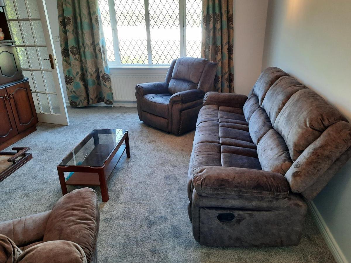 4 Bedroom, 15 Min To Limerick City Quiet Retreat. מראה חיצוני תמונה